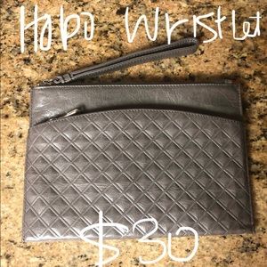 Hobo wristlet like new!